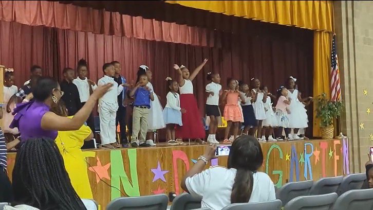 GeeterSchool's tweet image. 🥳🙌🏾🎓 Congratulations to Mrs. Key’s KK-01 &amp;amp; Mrs. Gadson’s KK-02 class for successfully completing kindergarten! #GeeterK8