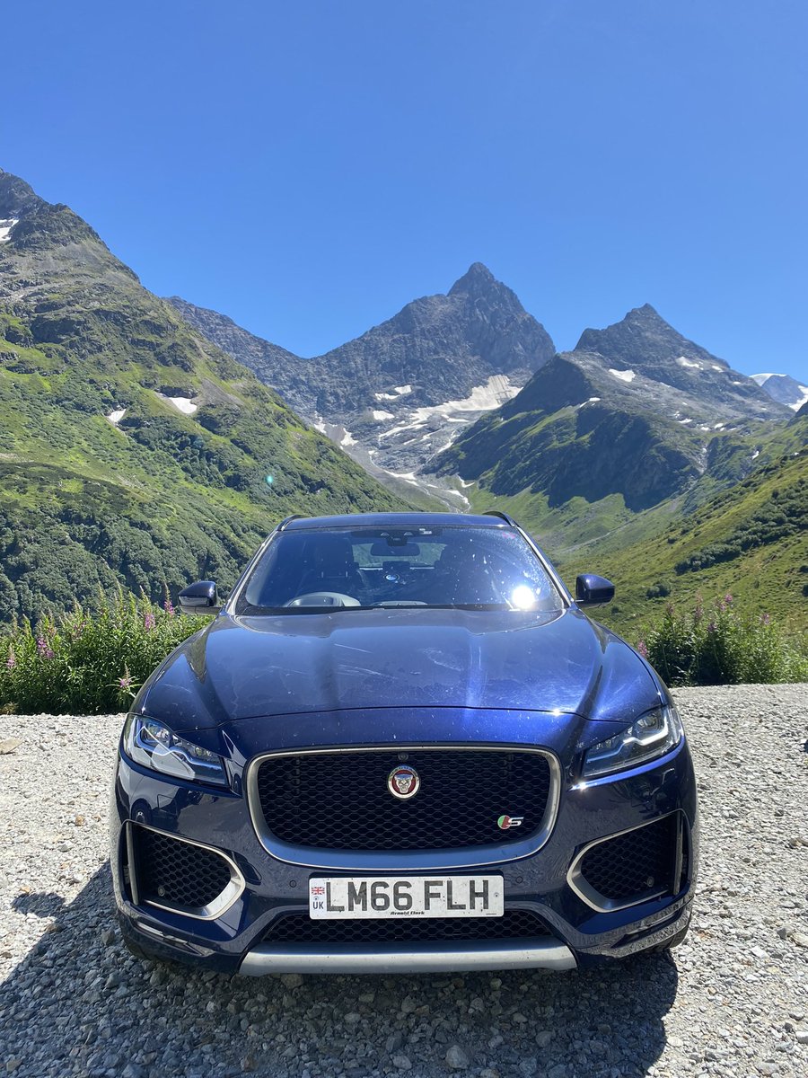 mikeyboyracer's tweet photo. My #jaguar #fpace was #stolen May 22 from #Sydenham #London 

Just another stat in an ever increasing trend for @Jaguar cars stolen to order. Keys cloned, made off with in small hours. 

@metpoliceuk contacted and i’ve spent 6hrs cycling around #dulwich #honoroak and no luck https://t.co/J2yXHEs1Vu