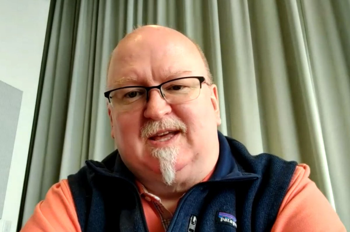 holgermu's tweet image. Next up - @Microsofts @kevin_scott - on what else than #AI. #MSBuild #AnalystDay