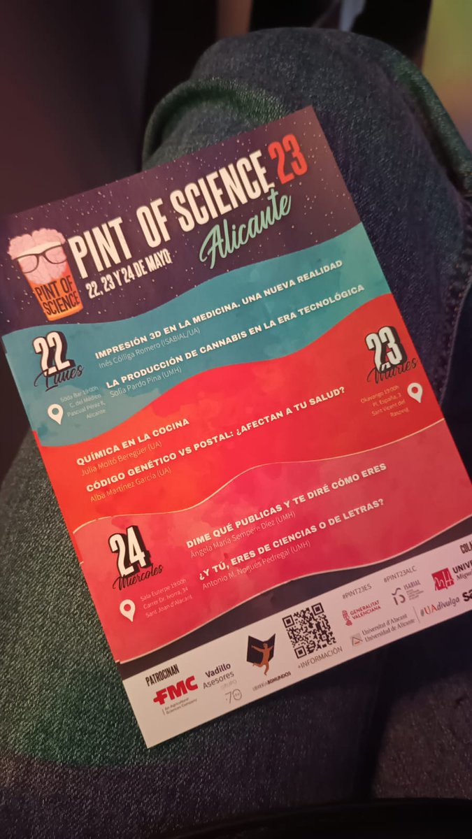 Robmoru23's tweet photo. En el pint of science!
#PINT23ES #PINT23ALC #talnosequé https://t.co/uoh1hc40fc