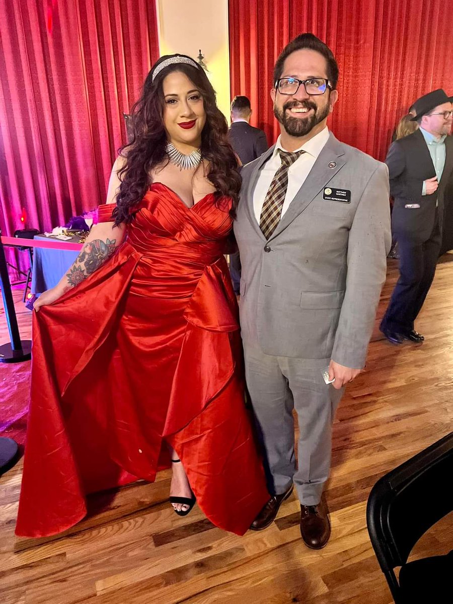 MartinezforSoCo's tweet photo. It was a busy weekend! First, I had a town hall with Senator Simpson at Society Hall in Alamosa. Then I attended the 2023 Art Gala hosted by the Alamosa County Chamber of Commerce!
It is good to be back in the Valley!
#teammartinez #townhall #artgala #valleyevents #soco https://t.co/JU7I9CqD3O