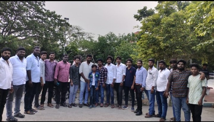 Sarathk42149140's tweet photo. #Kazhuvethimoorkkan
Second single 
#Senthaamarai Lyrics
Video Song Release From
https://t.co/eLaYbhFloo
Kanchipuram District  #𝐀𝐑𝐔𝐋𝐍𝐈𝐓𝐇𝐈 Fans Club

#Kazhuvethimoorkkan
From May26 
@arulnithitamil

@sy_gowthamraj @Olympiamovis 
@RedGiantMovies_  @immancomposer https://t.co/Nxtww9eHRs