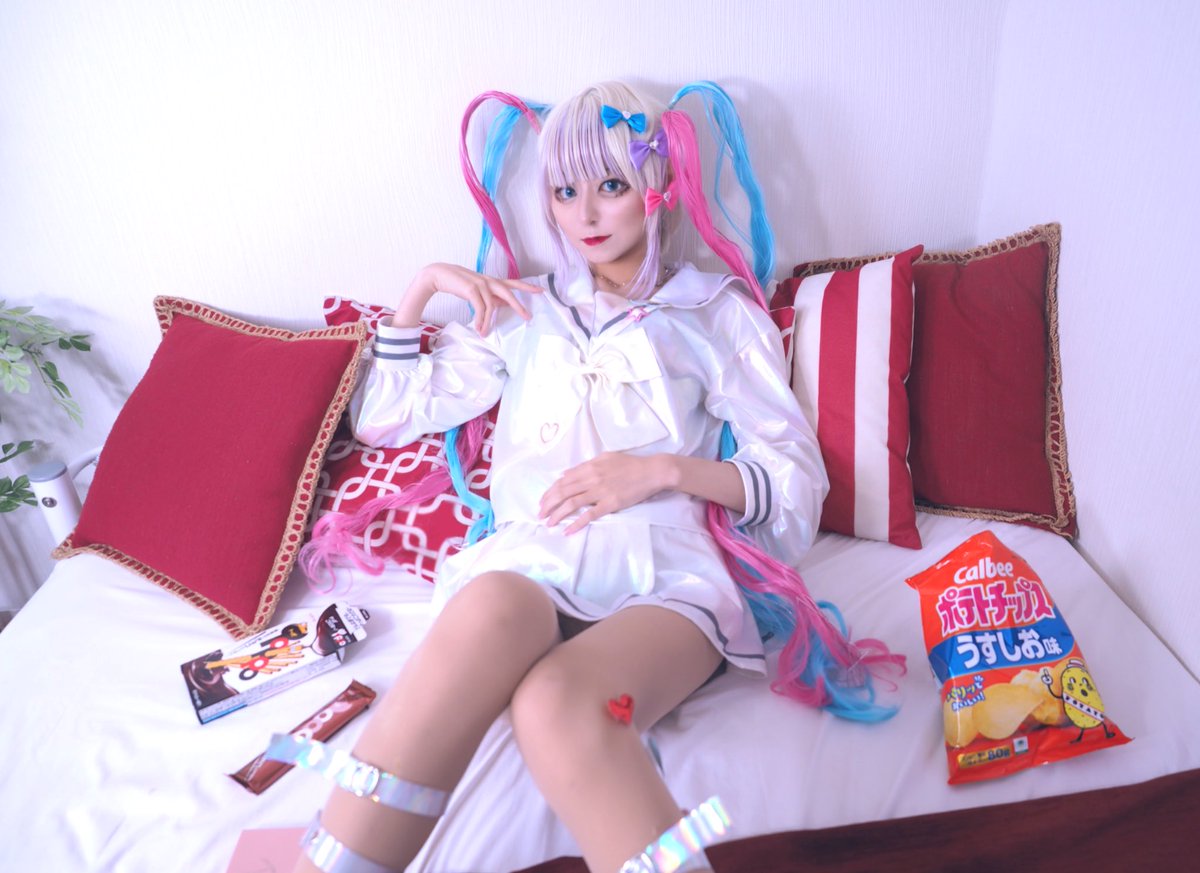 nono_rignoame's tweet photo. cosplay

超絶最かわてんしちゃん

「ピも超てんちゃんも全てあめちゃんの妄想で、本当のわたしは精神病院で隔離されて一人で配信ごっこしてるってオチじゃないよね？」 https://t.co/uMx2ZqOf3g