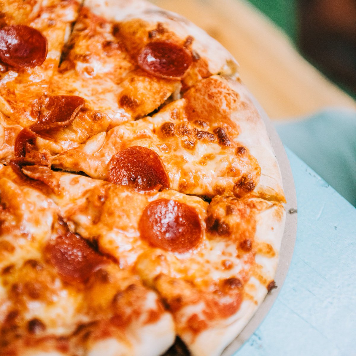 "Hunger Strikes?  Find the Perfect Cure at Vauxhall Food and Beer Garden: A Food Lover's Oasis."🍕 🍔 🍜 🍗