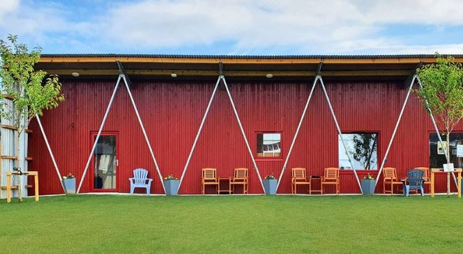 Belfast City Council (@belfastcc) on Twitter photo Delighted to see <a href="/james_community/">ST JAMES COMMUNITY FARM</a> & <a href="/MMAS____/">MMAS</a> scoop <a href="/ArchitectureNI/">The Royal Society of Ulster Architects</a> Regional Living Places Award 2023 for their community garden & shelter, having supported the project via our Business Cluster, PEACE & Local Investment funding.
Well done to all involved with this fab resource! Delighted to see <a href="/james_community/">ST JAMES COMMUNITY FARM</a> & <a href="/MMAS____/">MMAS</a> scoop <a href="/ArchitectureNI/">The Royal Society of Ulster Architects</a> Regional Living Places Award 2023 for their community garden & shelter, having supported the project via our Business Cluster, PEACE & Local Investment funding.
Well done to all involved with this fab resource!