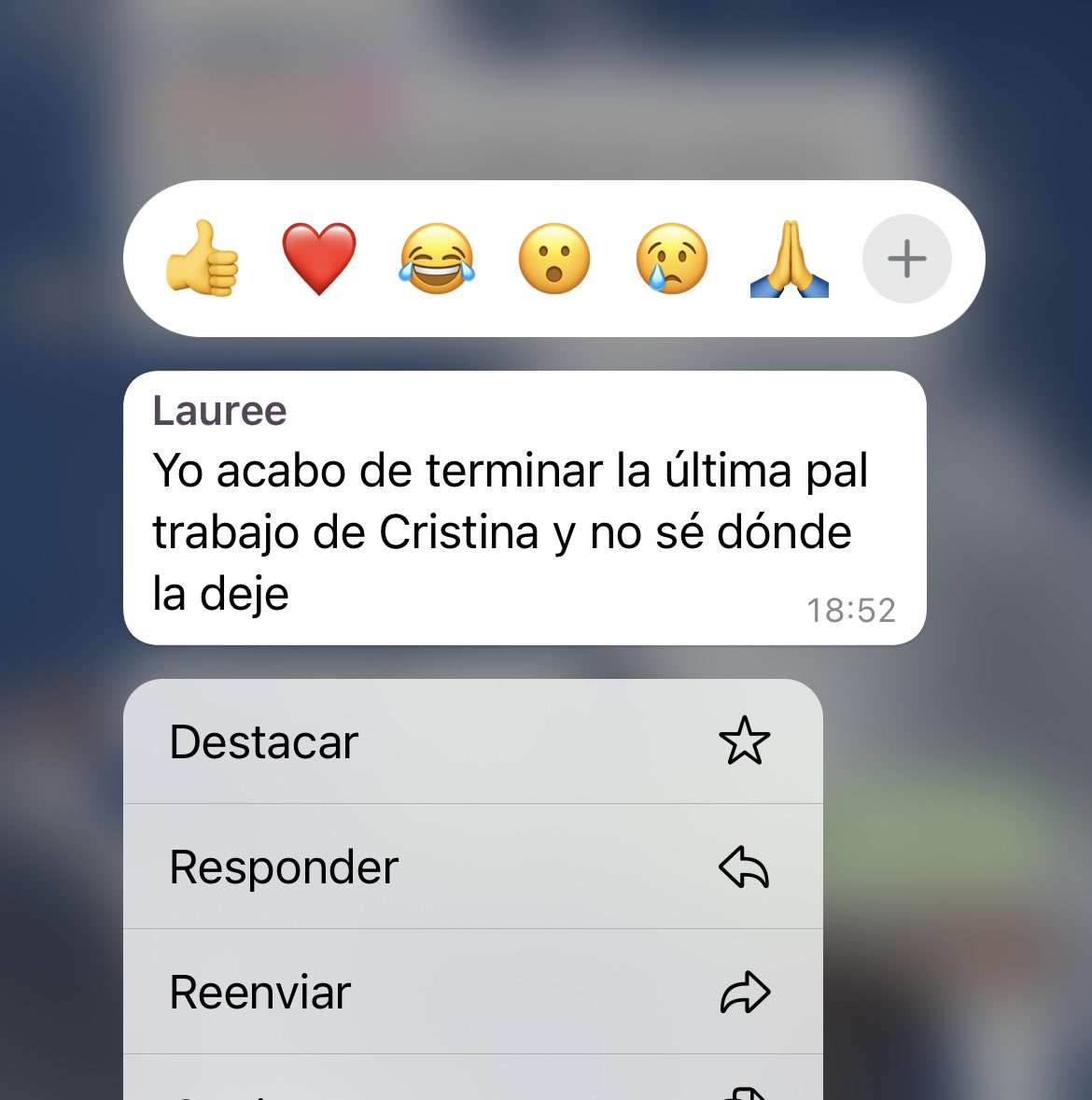 yo pidiendo unas botellas para un trabajo:
mi maravillosa familia: