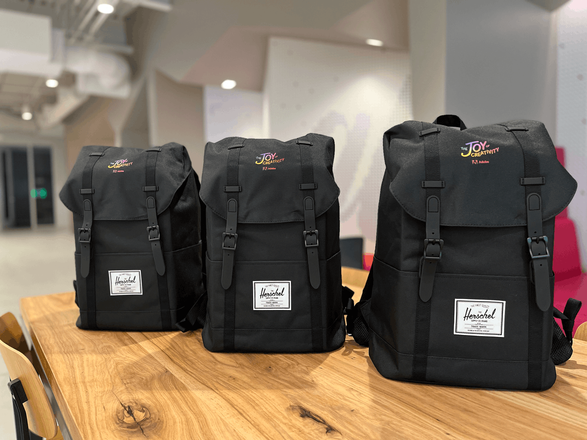 ClaudioZavalaJr's tweet photo. Wanna win a Joy of Creativity backpack or gourmet cupcakes delivered to your classroom?

Join the May Creative Challenge use @AdobeExpress  &amp; @Kahoot w/ your students for a fun content review!

Three chances to win! https://t.co/Y3fNnVsIAp

#AdobeEduCreative  @AdobeForEdu https://t.co/CFueBBmVIW