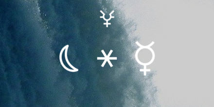 Aeonbird's tweet photo. Moon sextile Mercury #astrology #livetransit https://t.co/TbcDiPpYZ3