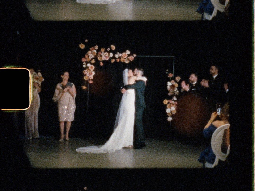 FrameDiscreet's tweet image. Recent work by Inna Yasinska
Timed &amp;amp; Flat Versions
Super8mm Colour Film
innayas