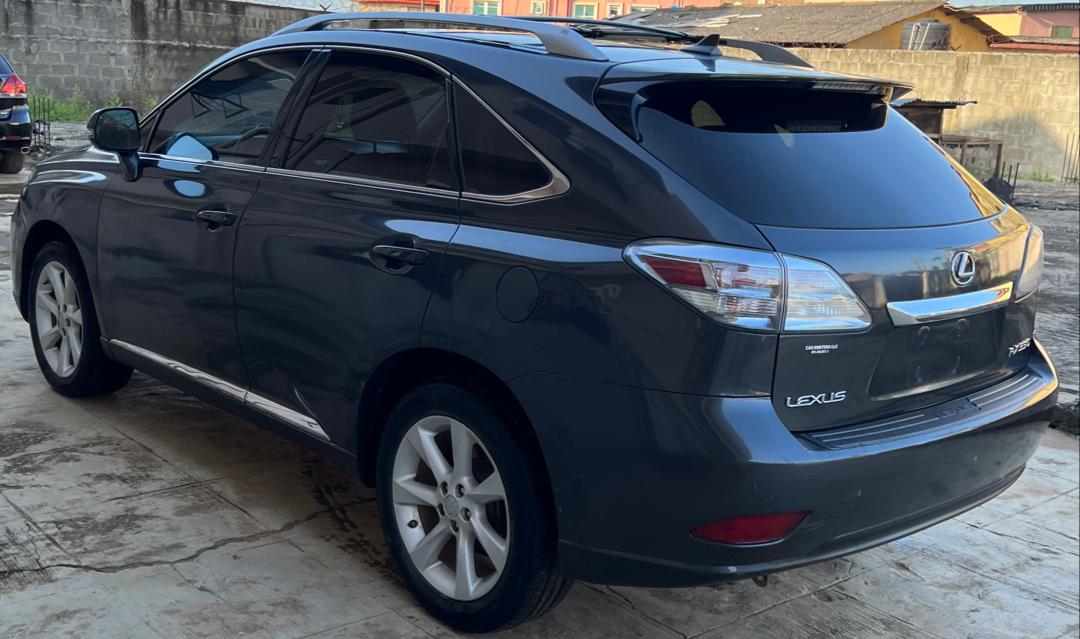 opekingfrosh's tweet photo. Pls RT🙏

Lexus RX350
2010
Toks Standard
Mouse
Reverse Cam

Price - 8.5M ONLY
.
.
Asake Portable Tinubu Dangote Supreme Court Over 3.5 Jamie Foxx Ekiti Nasty #Missing6Trillion Pere Ondo Naira INEC Lekki Mr Bayo #ViniciusJr Innoson Naira Dantata #ViniciusJr Illuminati Shettima https://t.co/H5ehgpQ2yu