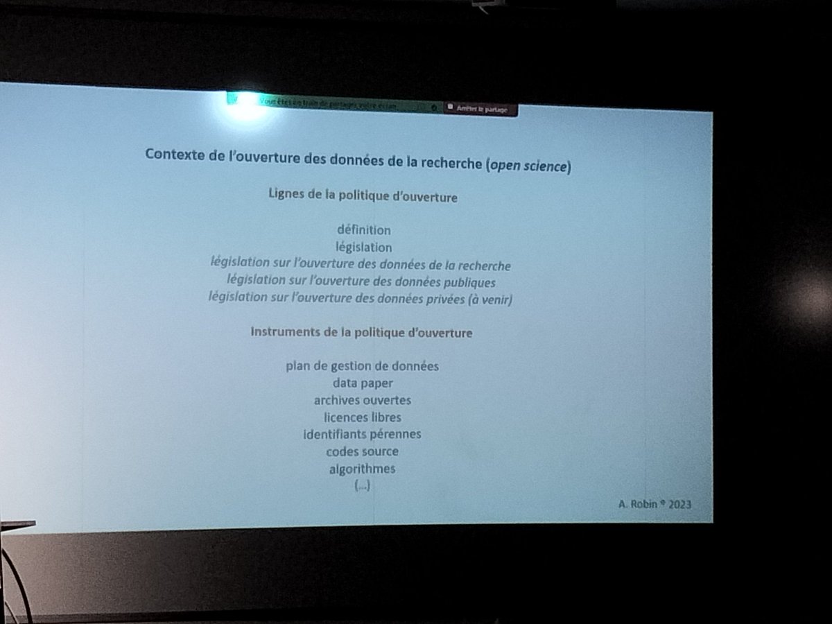 onorvez's tweet photo. Aujourd'hui au lancement du #PrintempsDeLaDonnée on a eu le droit à un très beau programme avec notamment Agnès Robin sur le "droit des données en science ouverte" et @ericMauviere sur la "sémiologie graphique" ou #DataViz.
#FAIR #ScienceOuverte #PDLD2023 https://t.co/YP5XmeGqLD
