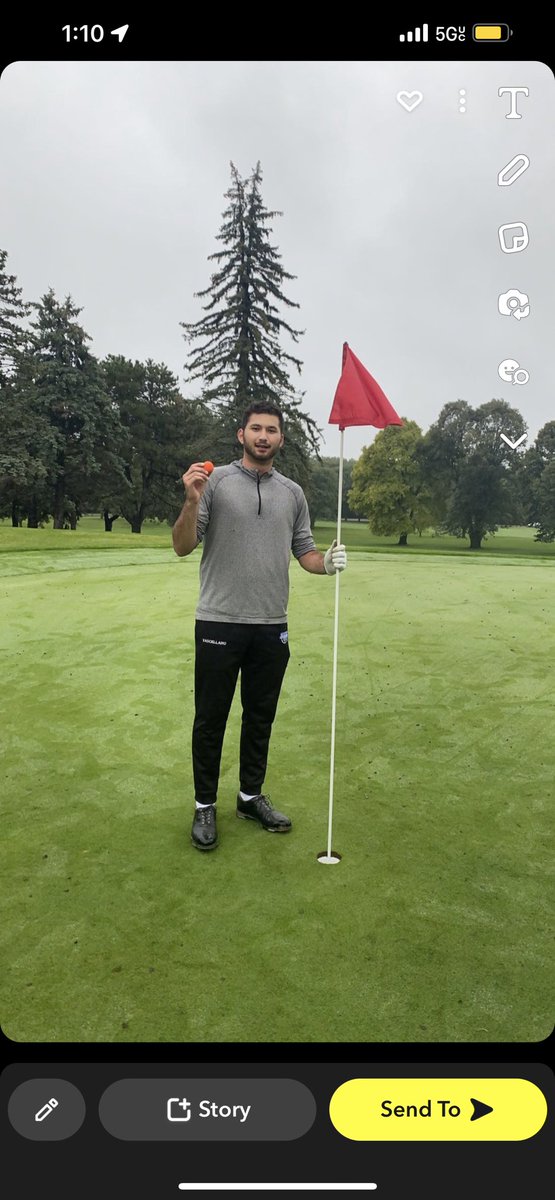 SamVascellaro's tweet photo. @samwitwicky93 @scumbagolf What did you say? https://t.co/WFV86ngUM9