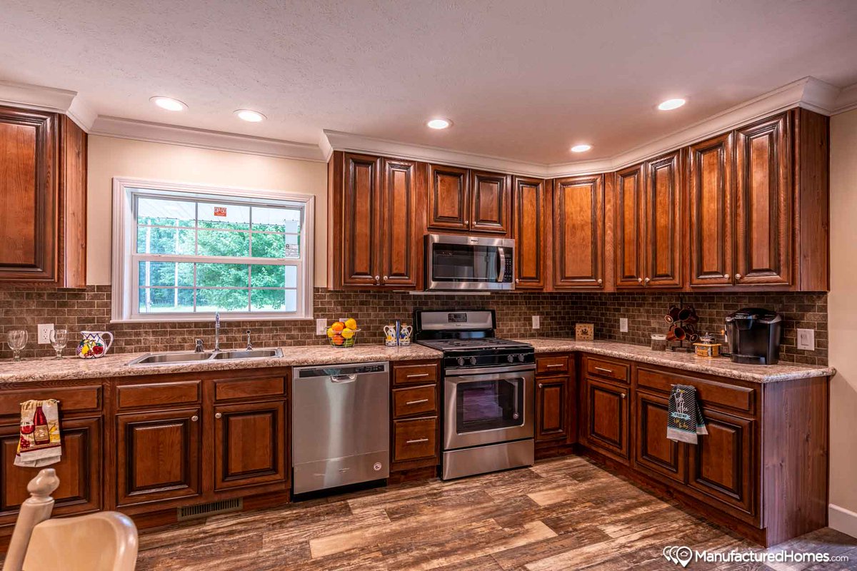 OHmfgHomeAssoc's tweet photo. #HOMEOFTHEDAY 🏡 Hillcrest / 7753M
Built by #SkylineHomes | 3 beds | 2 baths | 1820 sq ft.
Get a custom price quote: https://t.co/OrnAovLVwV 

#manufacturedhome #manufacturedhousing #modularhousing #factorybuilthousing #Ohio #prefabhome #Ohiocommunity #Ohiomanufacturedhomes https://t.co/3ia6MkWFSS