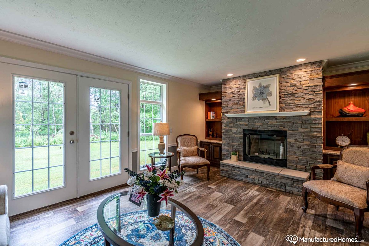 OHmfgHomeAssoc's tweet photo. #HOMEOFTHEDAY 🏡 Hillcrest / 7753M
Built by #SkylineHomes | 3 beds | 2 baths | 1820 sq ft.
Get a custom price quote: https://t.co/OrnAovLVwV 

#manufacturedhome #manufacturedhousing #modularhousing #factorybuilthousing #Ohio #prefabhome #Ohiocommunity #Ohiomanufacturedhomes https://t.co/3ia6MkWFSS
