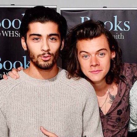 poptime's tweet photo. 🚨 AGORA: Niall Horan, Louis Tomlinson e Liam Payne gravaram uma nova música juntos em estúdio para um possível revival da banda One Direction.

Harry Styles e Zayn Malik não estavam presentes na gravação. As informações são da Capital FM! https://t.co/0nWzfGOtTK