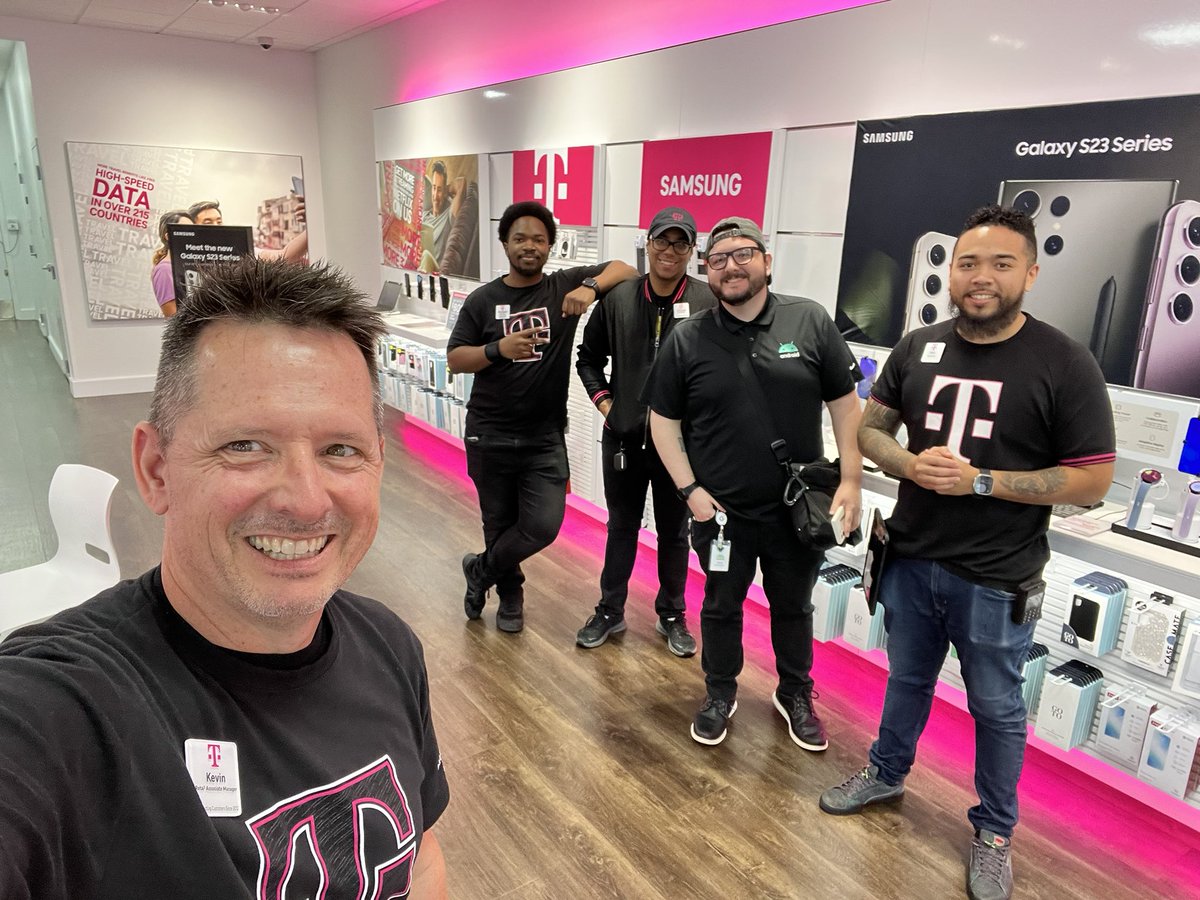 Excellent “Lunch n Learn” from our Android partner Thomas! My HeavyHitters were immediately able to apply the learning on the floor today! 
<a href="/AleemTheDream3/">Aleem Khan</a>