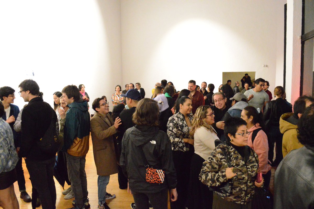 Muchas gracias por acompañarnos en "Comunidades transónicas" en el marco del <a href="/FestivalElAleph/">Festival El Aleph</a>.
Performance para sitio específico de experimentacion-creación con voz, con Guillermo Galindo <a href="/galin_dog/">Guillermo Galindog</a> y talleristas
Agradecemos la colaboración del <a href="/museo_el_eco/">Museo Experimental el Eco</a> 
📷Lourdes Flores