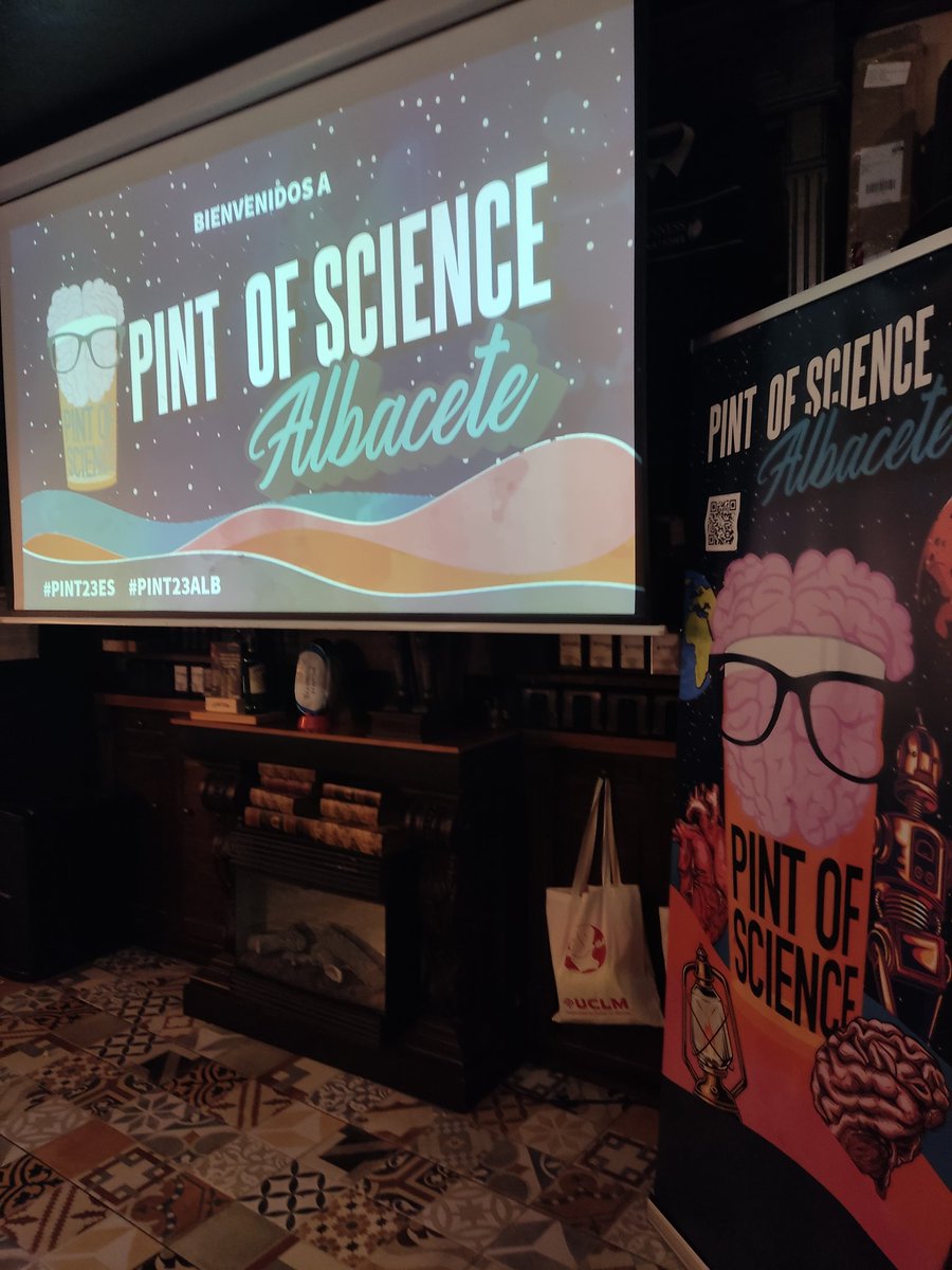Fran_Jareno's tweet image. Arrancamos el festival @pintofscienceES #Pint23ES #Pint23ALB con #CarlosEsparcia sobre criptouniverso 
@ana__escribano @CarmenM_Leon @CEstefaniaC @ivarea @najera2000 
@StPatricksAB @UCLMdivulga