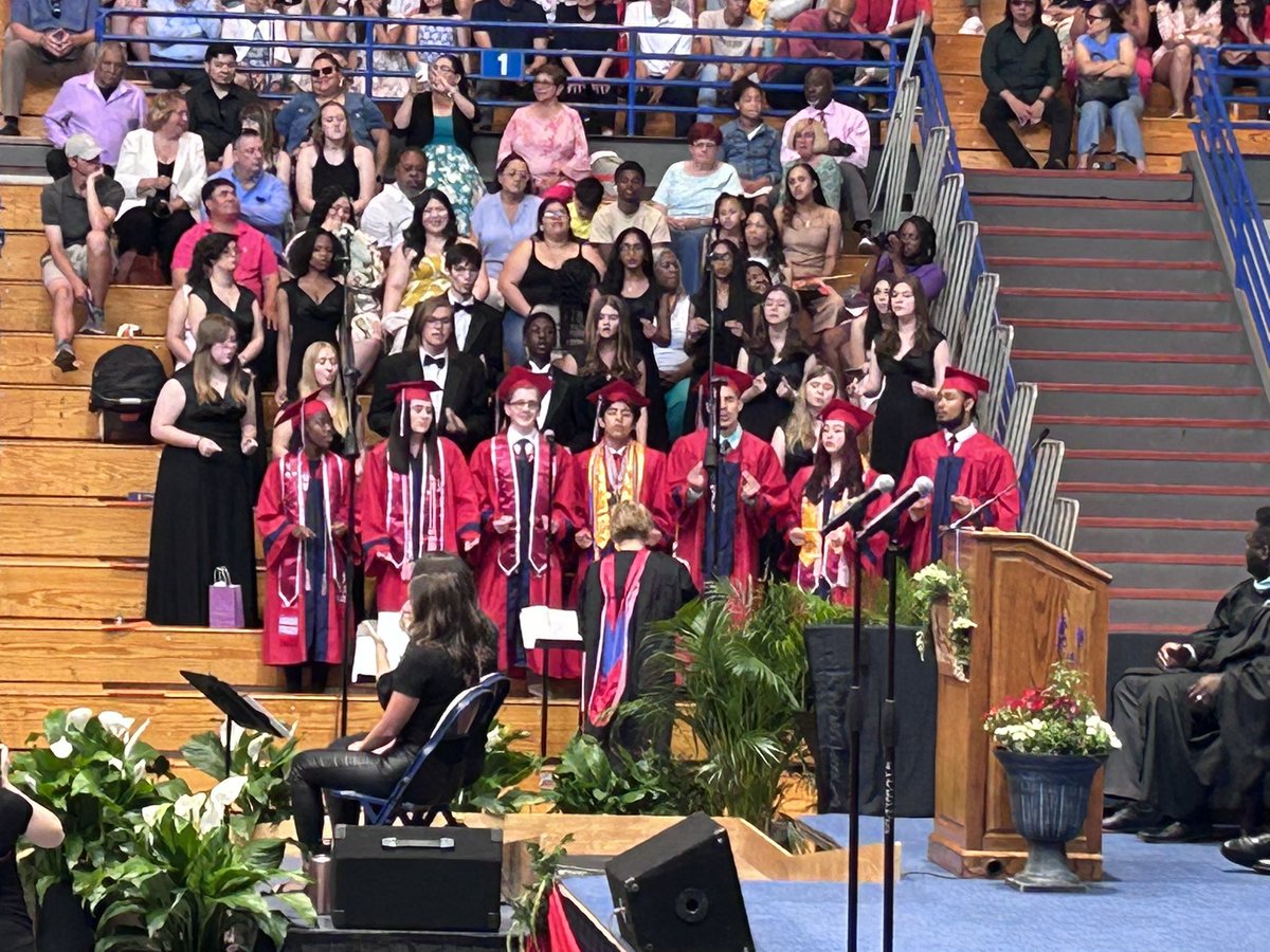 Having a great time at GTJHS Graduation!! @PatNationPrinc <a href="/FrederickCTC/">FCPS_CareerTech</a> <a href="/FCPSMaryland/">FCPS-MD</a>