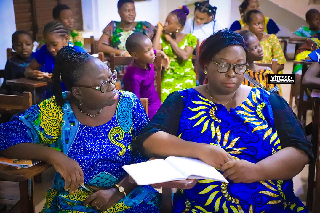 TresorLink's tweet photo. Le 20 Mai 2023, nous étions au CAEB Porto-Novo dans le cadre de notre Projet « Former les Femmes pour le Succès. »
Détails : https://t.co/Bk9YeUhTkQ 

#TresorLink
#VitessePlus
#TresorAdo
#LABISPorto
#CAEB 
#FormerFemmesSucces
#Education 
#Benin https://t.co/cjEK2WWZtr