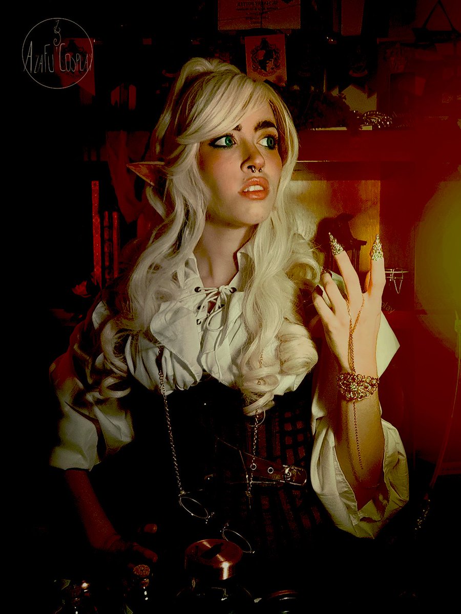 Azafu_Cos's tweet photo. ¿Vosotros tenéis un confort cosplay? Yo había olvidado que este personaje original me hacia tan feliz....
.
Luna - OC
.
#lunalaprincesaelfa #elf #elfa #luna #elfmakeup #oc https://t.co/chJ0vQv2Ve