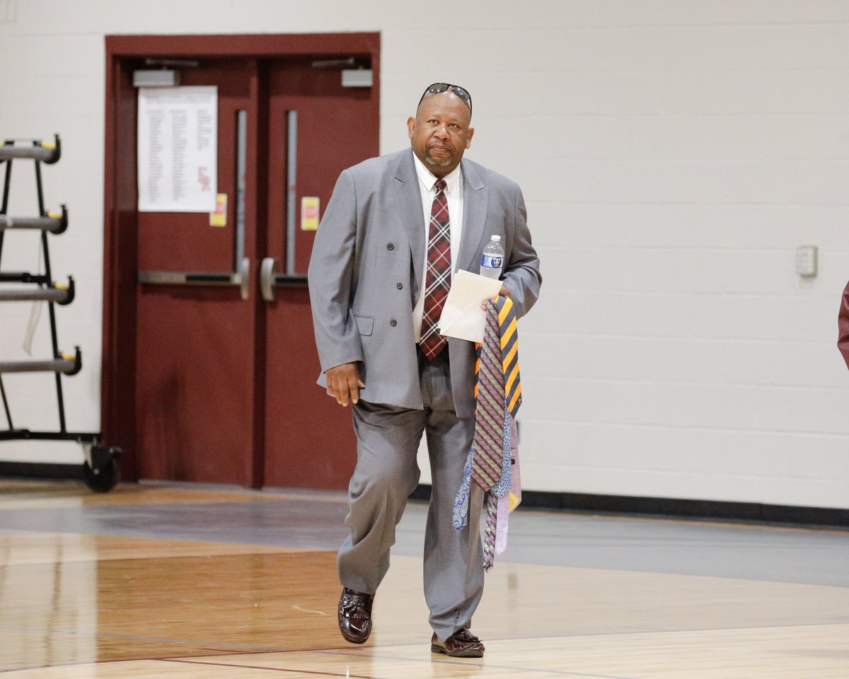 Dr. Chris Causey (@causey_chris) on Twitter photo This is Mr. Jeff Chatman, Assistant Principal at <a href="/Er_renaissance/">ERHS Tribe</a>, bringing in ties to graduation for students who needed one on that special evening last week. Servant leadership is not a 'style of leadership'; it is something that all good leaders just do. #WeAreER #WeAreRCSTN This is Mr. Jeff Chatman, Assistant Principal at <a href="/Er_renaissance/">ERHS Tribe</a>, bringing in ties to graduation for students who needed one on that special evening last week. Servant leadership is not a 'style of leadership'; it is something that all good leaders just do. #WeAreER #WeAreRCSTN