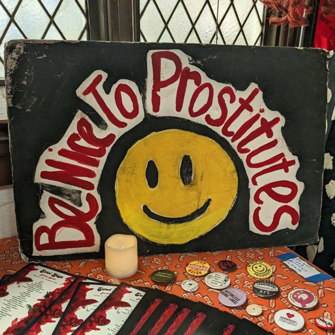 Wow. @carol_leigh 's memorial was beautiful. What a special gathering. I'm super happy to have brought<a class="tags" target="_blank" title="On Twitter" href="/?out=eyJ0eXAiOiJKV1QiLCJhbGciOiJIUzUxMiJ9.eyJpYXQiOjE3MjI0MDA2NzQsImlzcyI6InR3cG9ybnN0YXJzLmNvbSIsIm5iZiI6MTcyMjQwMDY3NCwiZXhwIjoxNzUzOTM2Njc0LCJyZWRpcmVjdF91cmwiOiJodHRwczovL3R3aXR0ZXIuY29tL2Nhcm9sX2xlaWdoIn0.l2mAiIZcTF228HY3k78_Eo5YH9UsVZb1yV9gBFaEslSuGkszZSMbJeM9bAN-vyOJ3VcKQO33ATsFZYSDG4_D_w">@carol_leigh</a><a href="/tag/mvsales"class="tags"><span>#mvsales</span></a>