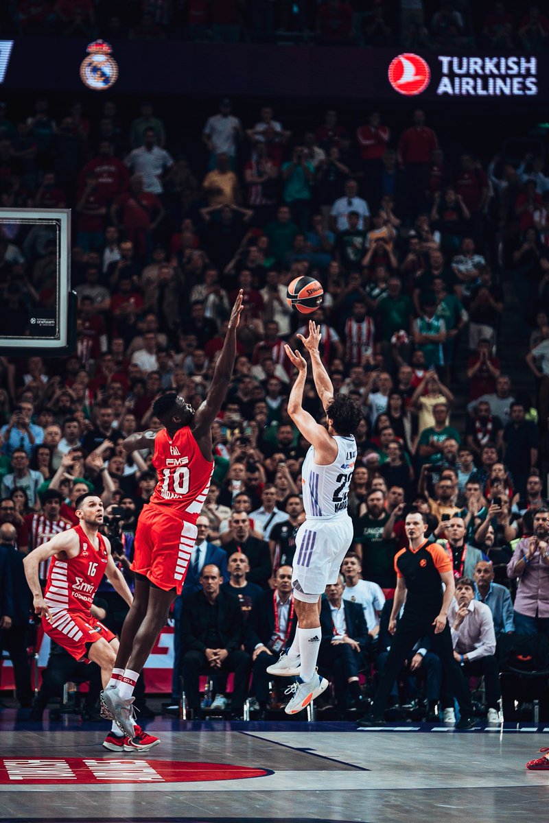 The Shot ft. <a href="/23Llull/">Sergio Llull</a>

Grateful to be able to capture moments like this 📸
