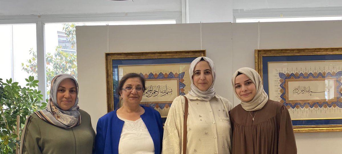bucakizaihl's tweet photo. #Mezunlarımızdan #Rahime Güler’in @rahime_glr eserlerinin de sergilendiği #DemokrasiÜ# #GelenekselSanatlarSergisine katıldık#
💐 @tcmeb @meb_dinogretimi @mehmetnezirg @ihsanerkul72 @izmirdinogretim @OguzDomeke @MucahitYentur @dr_yusufyilmaz @bucamilliegitim @HaydarBekiroglu https://t.co/GyakMKNunh