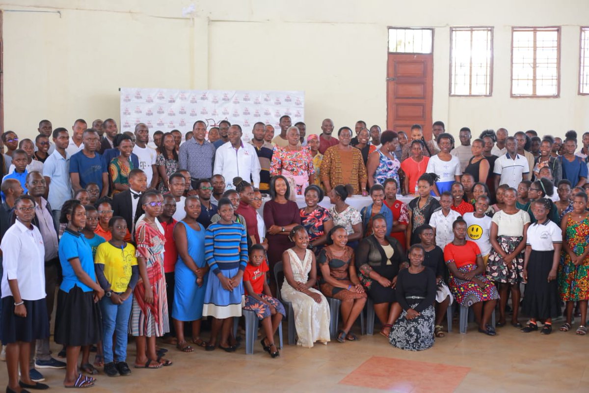 Maama Faith Luwalira Foundation (MAFLF) (@faithmaama) on Twitter photo Maama Faith Kityo Luwalira in a group photo with some of the youth who attended the singles and Young marrieds conference 2023. <a href="/BishopsVoice/">Namirembe Diocese</a> <a href="/DokNamirembe/">Dok Namirembe</a> <a href="/NamirembeYouth/">Namirembe Diocese Youth Department</a> <a href="/Archbp_COU/">Archbishop Stephen Kaziimba</a> <a href="/coufamilytv/">COU Family TV</a> <a href="/ChurchofUganda_/">Church of Uganda</a> @BugandaOfficial <a href="/Makerere/">Makerere University</a> Maama Faith Kityo Luwalira in a group photo with some of the youth who attended the singles and Young marrieds conference 2023. <a href="/BishopsVoice/">Namirembe Diocese</a> <a href="/DokNamirembe/">Dok Namirembe</a> <a href="/NamirembeYouth/">Namirembe Diocese Youth Department</a> <a href="/Archbp_COU/">Archbishop Stephen Kaziimba</a> <a href="/coufamilytv/">COU Family TV</a> <a href="/ChurchofUganda_/">Church of Uganda</a> @BugandaOfficial <a href="/Makerere/">Makerere University</a>