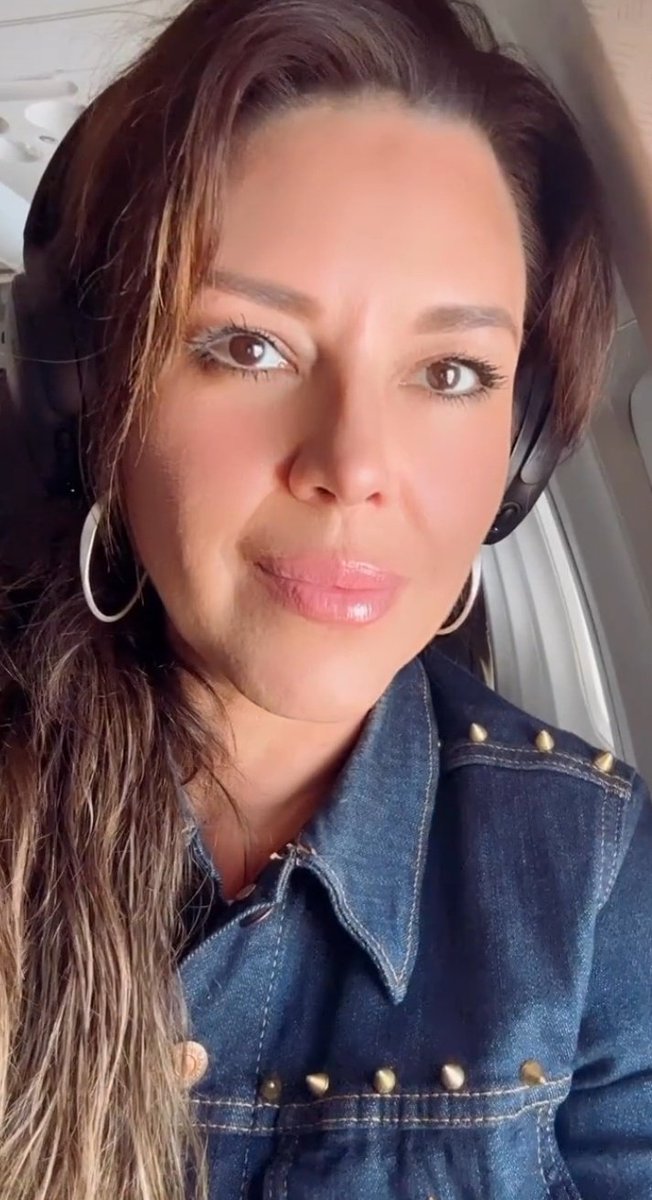 Hace 27 años esta maravillosa venezolana fue coronada Miss Universo. La espontaneidad y una personalidad arrolladora le dieron el título de reina ¿Su nombre?