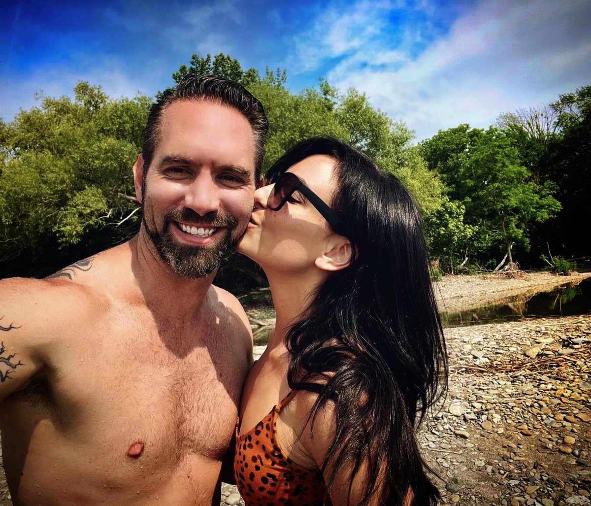 If I get nothing else in this life I feel I’ve already won… I won the love of a good man❤️ @NickGroff_