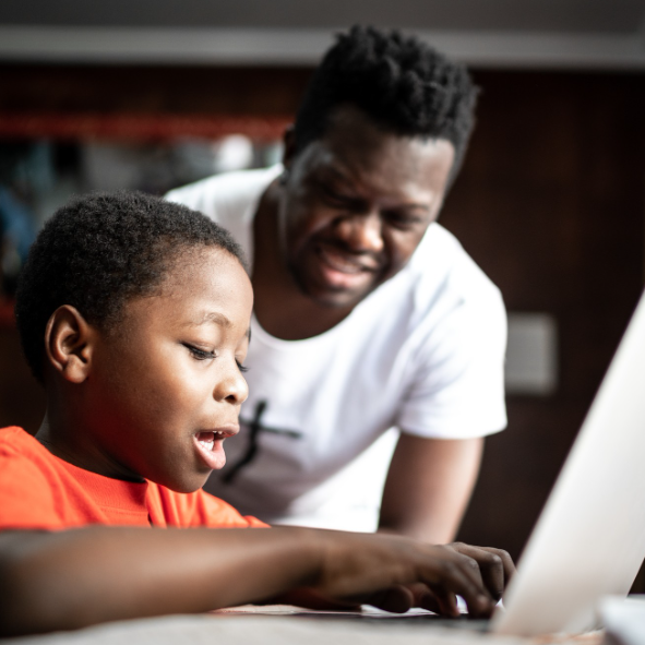 LACountyLibrary's tweet photo. #Brainfuse Students K – 12 can get free help from a live online tutor with an LA County Library card and PIN. Tutors cover math, science, English, social studies, essay review, and more! Help is available in English, Spanish, and Chinese. 

Visit: https://t.co/fUg1Iag4fE https://t.co/0VULJcJdQ3