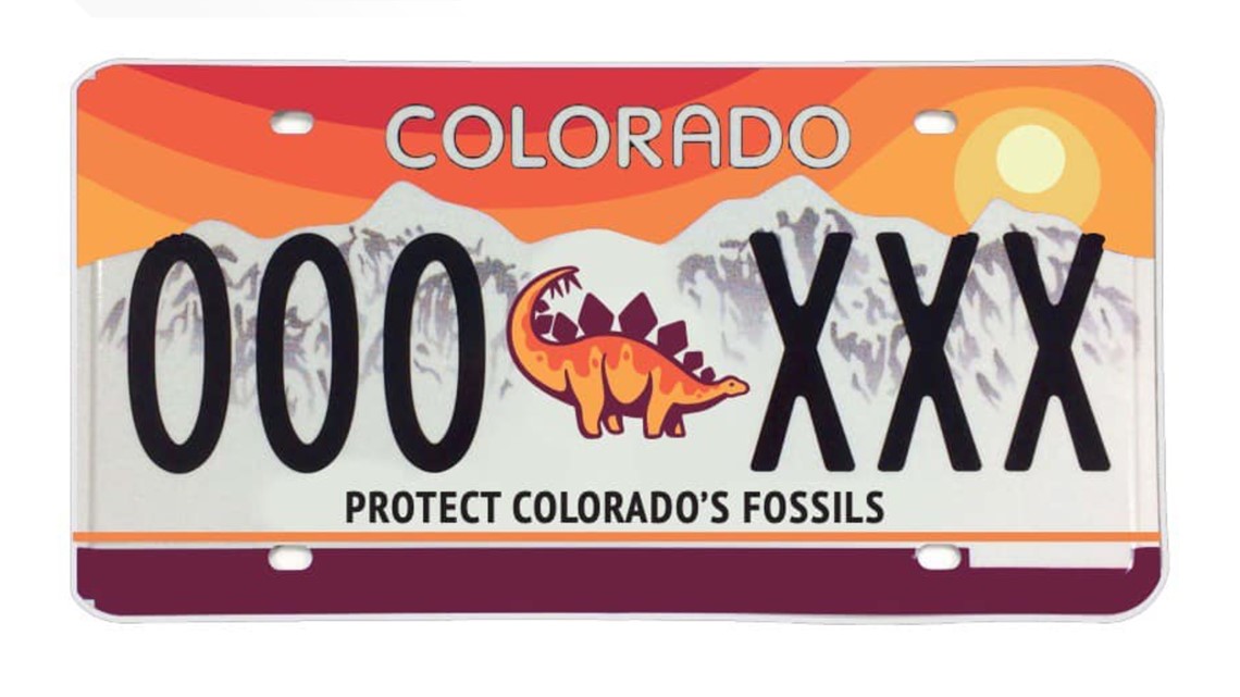 COSenDem's tweet photo. 📣 The Stegosaurus license plate is official 📣

Starting Jan 1, 2024 YOU can get your very own state fossil license plate, with proceeds going to @DinosaurRidgeCO!

Thanks @JessieDanielson &amp; @Cutter4Colorado for your work to raise awareness &amp; protect CO's fossils 🦖🦕

#coleg https://t.co/4r6TFex1fX