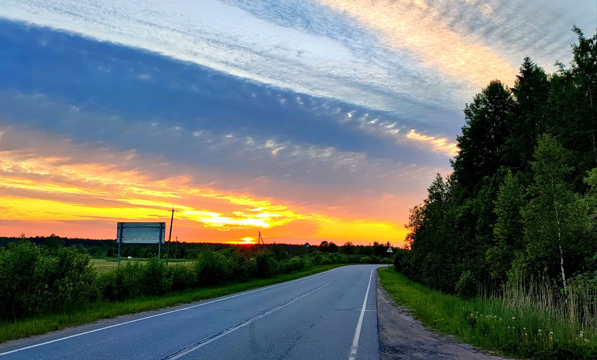 RexxRichar78991's tweet photo. Goodbye Monday! 

#sunset #MondayMotivation #MondayMood #nature #eveni https://t.co/K4nRtttLeV