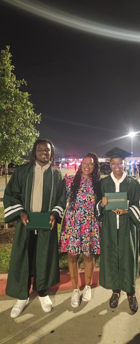 tfont1996's tweet photo. They did it!!! The tears right now are tears of joy!🥹 #godsplan https://t.co/1vBfhdj5Fp