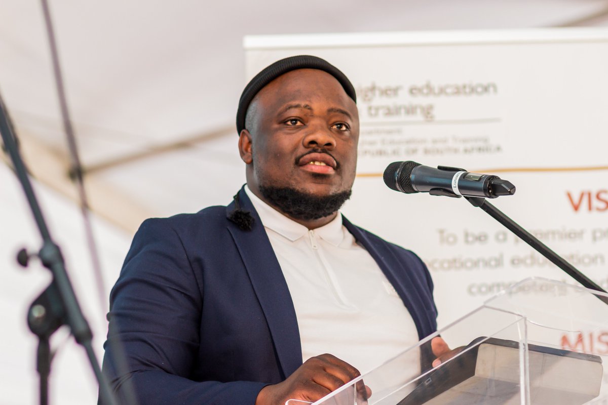 SWGCollege's tweet photo. South West Gauteng TVET College Awards held on the 19th of May 2023 at Roodepoort Campus #SWGCPeriodEnoughSaid #Excellence #ClassOf2022AwardsCeremony https://t.co/cno8TFyzU0