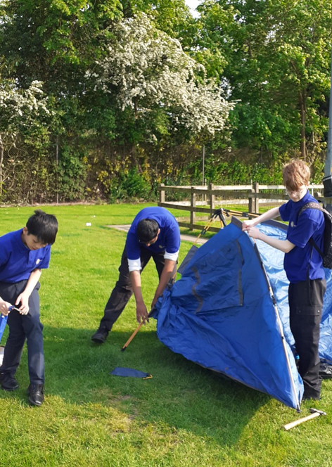 CadetsWMP's tweet photo. Getting D of E Ready! #3BE @qb_sch @CadetsWMP have had a great time practising putting up #Tents    @CSuptMatShaer 👏👮‍♀️👮‍♂️👏⛺️🏕️ https://t.co/acQk3YF4Q9