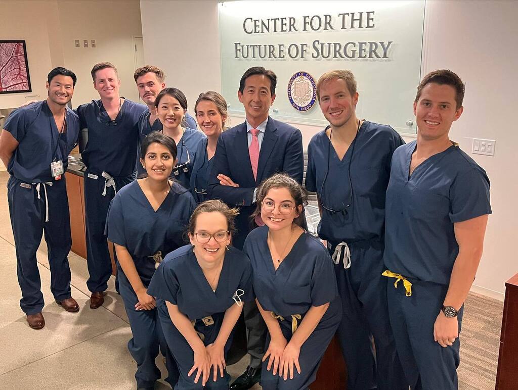 A huge thank you to Dr. James Chang for joining us this past week as our @aaps1921 visiting professor. An invaluable 2 days of cases, lectures, dinner, and an amazing flap lab. .
.
.
#assh #handsurgery #microsurgery #reconstruction #reconstructivesurgery… instagr.am/p/CsjlcQYPcId/