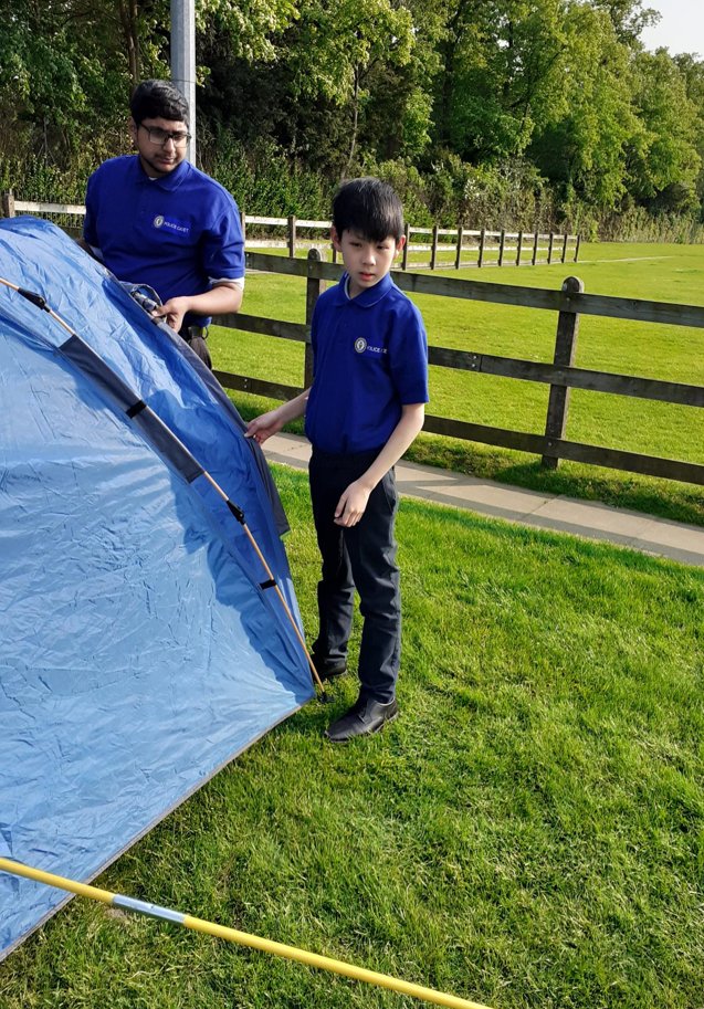 CadetsWMP's tweet photo. Getting D of E Ready! #3BE @qb_sch @CadetsWMP have had a great time practising putting up #Tents    @CSuptMatShaer 👏👮‍♀️👮‍♂️👏⛺️🏕️ https://t.co/acQk3YF4Q9