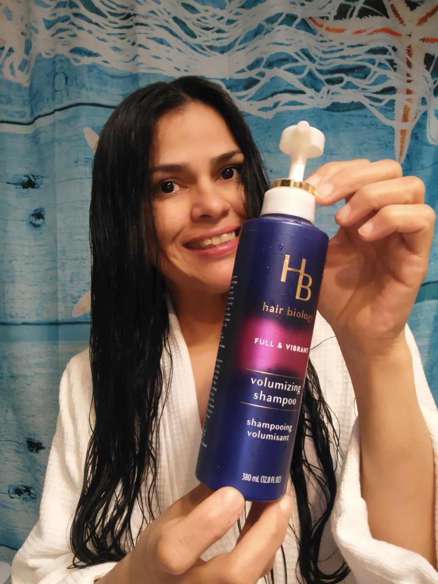 luciana_peter1's tweet photo. #tryitsampling #hairbiology If you have hair that needs added volume this is a great product It really cleans well and gives volume. Also this one makes your hair full of body too. Hair is growing and getting thicker. Definitely worth a try @Bazaarvoice
👇
https://t.co/O2lp95Z756 https://t.co/dZUxAnMYqd