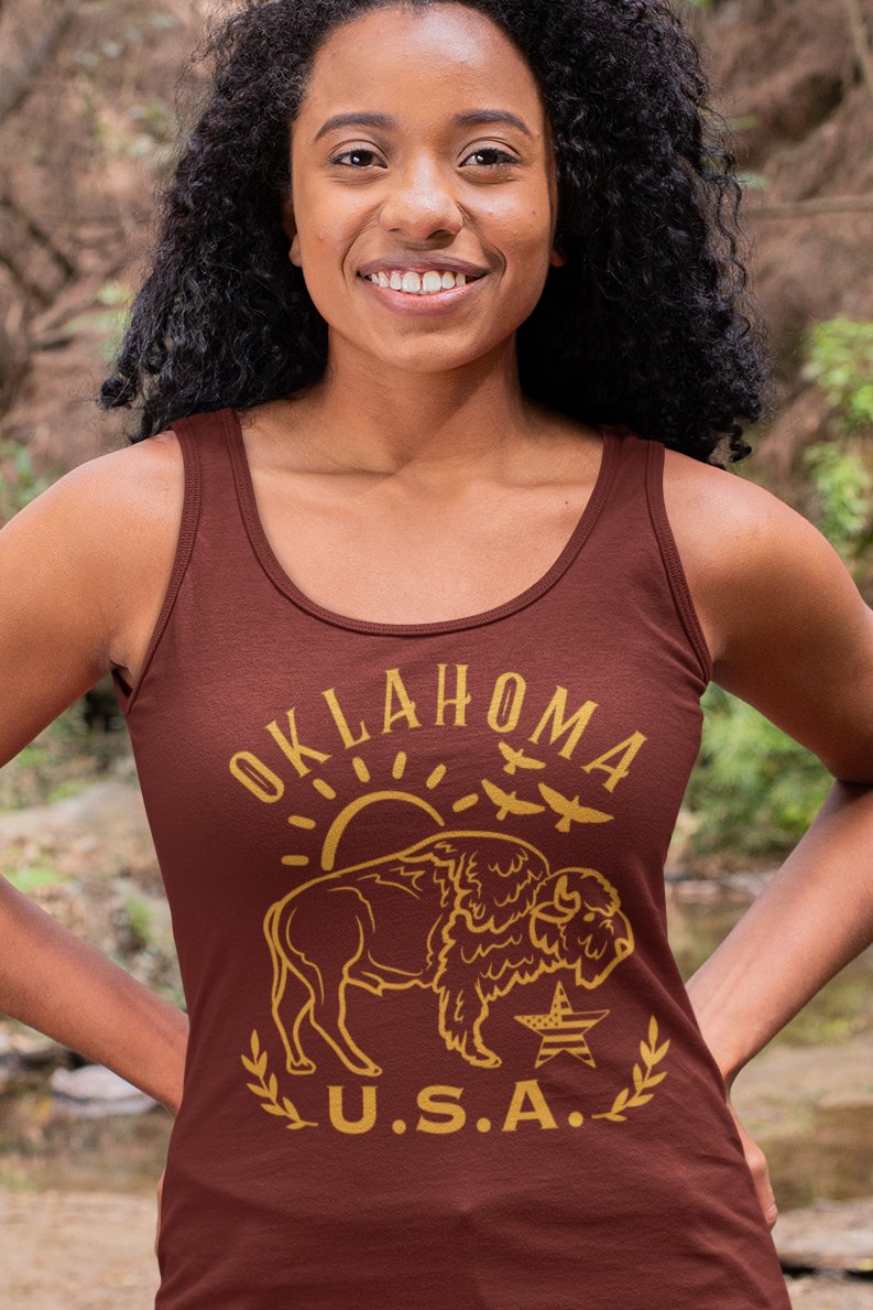 TimelessLocales's tweet image. ON SALE: Just $13 on a tee! In Gold: bit.ly/3OvnDQO In Brown: bit.ly/3WpNPya #Oklahoma #Buffalo #Bison #OklahomaCity #Tulsa #NormanOK #BrokenArrow #EdmondOK #LawtonOK #MooreOK #MidwestCity #Stillwater #EnidOK #Threadless