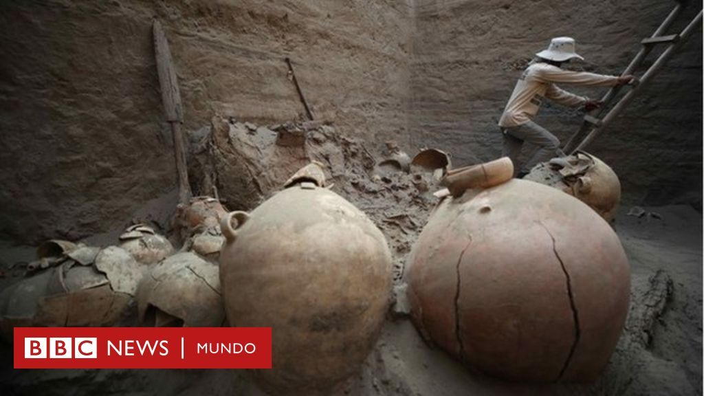 omarcanoc23's tweet photo. La tumba preincaica de más de 1.000 años de antigüedad hallada en Perú que muestra la vida de lujos de un antiguo "señor de las aguas" https://t.co/4962qK6RFI https://t.co/CIiCiUtj5G