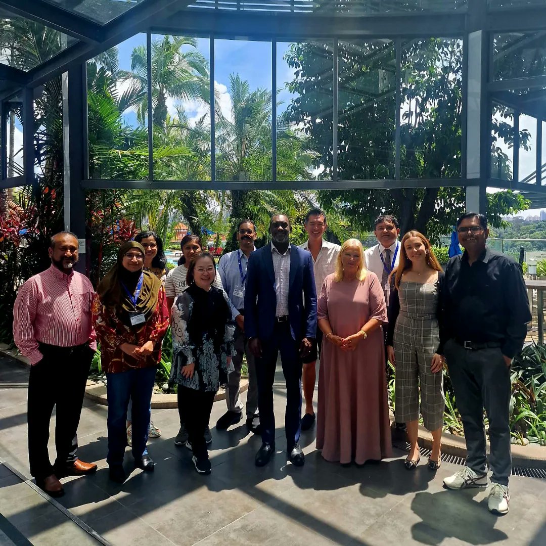 educatebymedica's tweet photo. Congrats π to our first #CardiacMRI class in #Malaysia π²πΎ 70+ cases reviewed with @drjasondungu as they start on their journey towards Level 2 #SCMR & #EACVI
Thanks to suiteHEART #Neosoft Next stop Cambridge 21-23rd June
#Cardiacimaging #Cmr #Cardiology #Cardiologycourse https://t.co/u6Vk5ynUBN