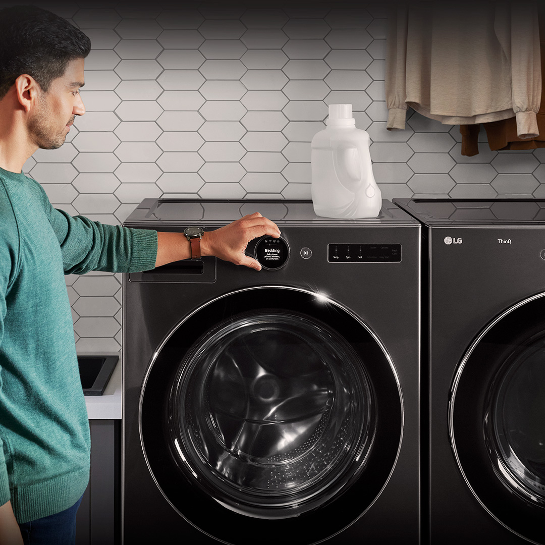 LGUS's tweet photo. With built-in sensors that use AI technology to automatically select the right wash motions, temperatures and more, sorting through laundry has never been easier.
https://t.co/mFHNd9zmPz https://t.co/7TjijBTDAm