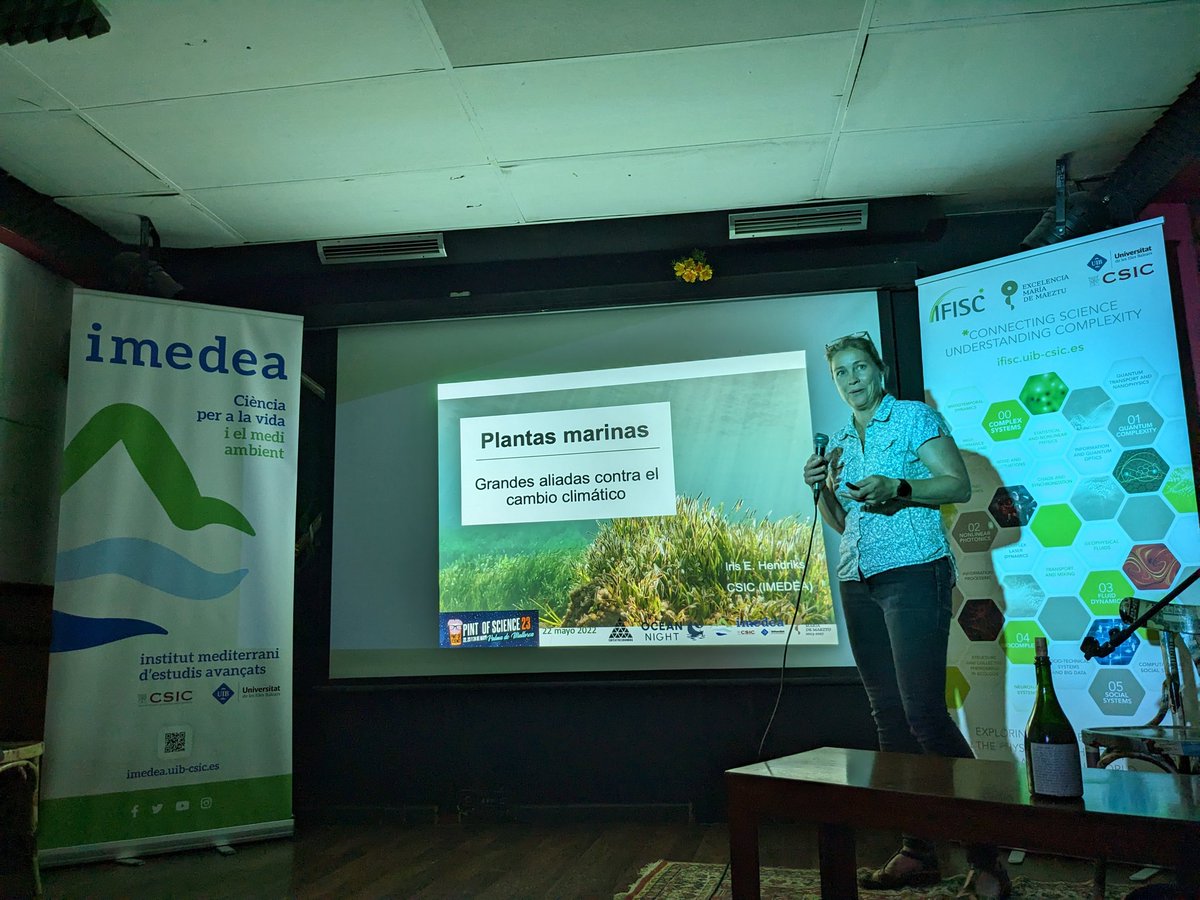 elfisicobarbudo's tweet image. ¡Concluye la primera jornada de #PINT23PLM centrada en la biodiversidad y el Mediterráneo de la mano del @IMEDEA_UIB_CSIC ! Cuanticas cosas hemos aprendido 🤭 ¡Mañana más, con el @IFISC_mallorca a las 19 h en @CAFEATRESBANDAS !

#Pint23ES