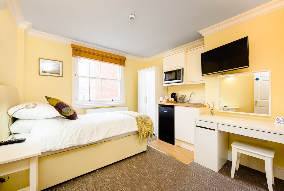 norwichaccommo1's tweet photo. At @norwichaccommo1, we're committed to making your stay as pleasant as possible. From our spacious apartments to our excellent customer service, we go above and beyond to ensure your satisfaction.

Book now at https://t.co/exDaXTKjQ7

#ShortTermRental #ExcellentCustomerService https://t.co/UsFPiE0kSU