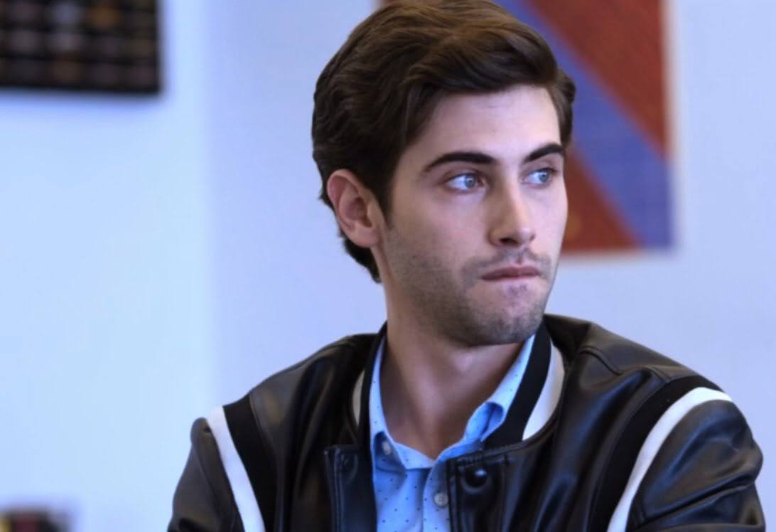 YankelStevan_MX's tweet image. #TB 📆 | Un día como hoy, pero hace tres años (22/05/20) se estrenaba la primer temporada de #ControlZ 💥

Hace tres años aparecía Raúl León por primera vez en las pantallas de Netflix 🎬