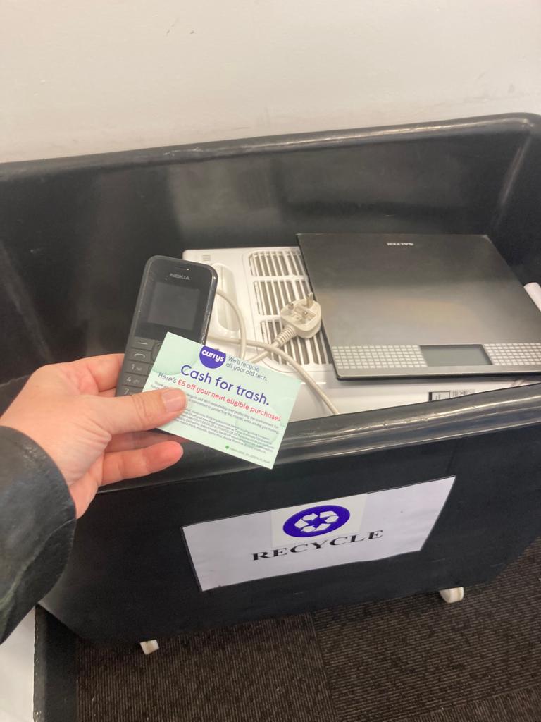 DougFishbone's tweet image. Just been to @currys Leyton to recycle some old electronics. #CurrysCashForTrash Check it out - a good way to clean up the environment