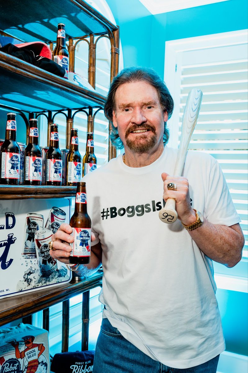 OctagonBaseball's tweet image. Congrats to Wade Boggs (@ChickenMan3010) on being named an official spokesperson for @PabstBlueRibbon! 🍺🙌 

In celebration of the new partnership, fans can enjoy a beer on Boggs for up to $12 off to honor his record as a 12x @MLB All-Star. #BoggsIsBlue